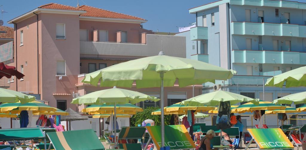 Hotel Vistamare Viserba Rimini Exterior photo