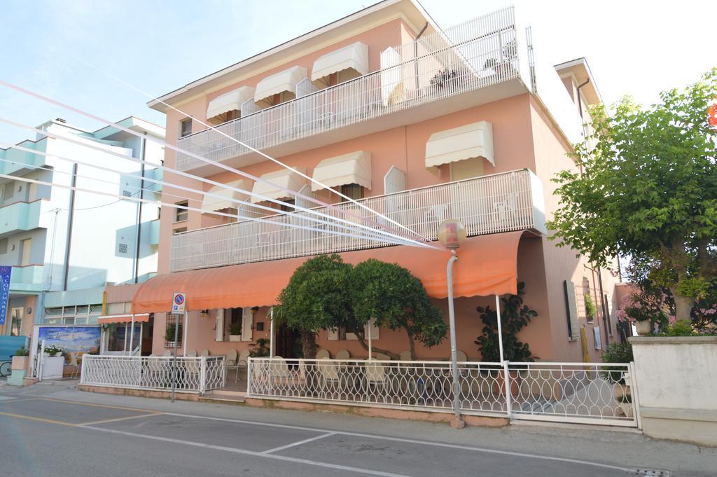 Hotel Vistamare Viserba Rimini Exterior photo