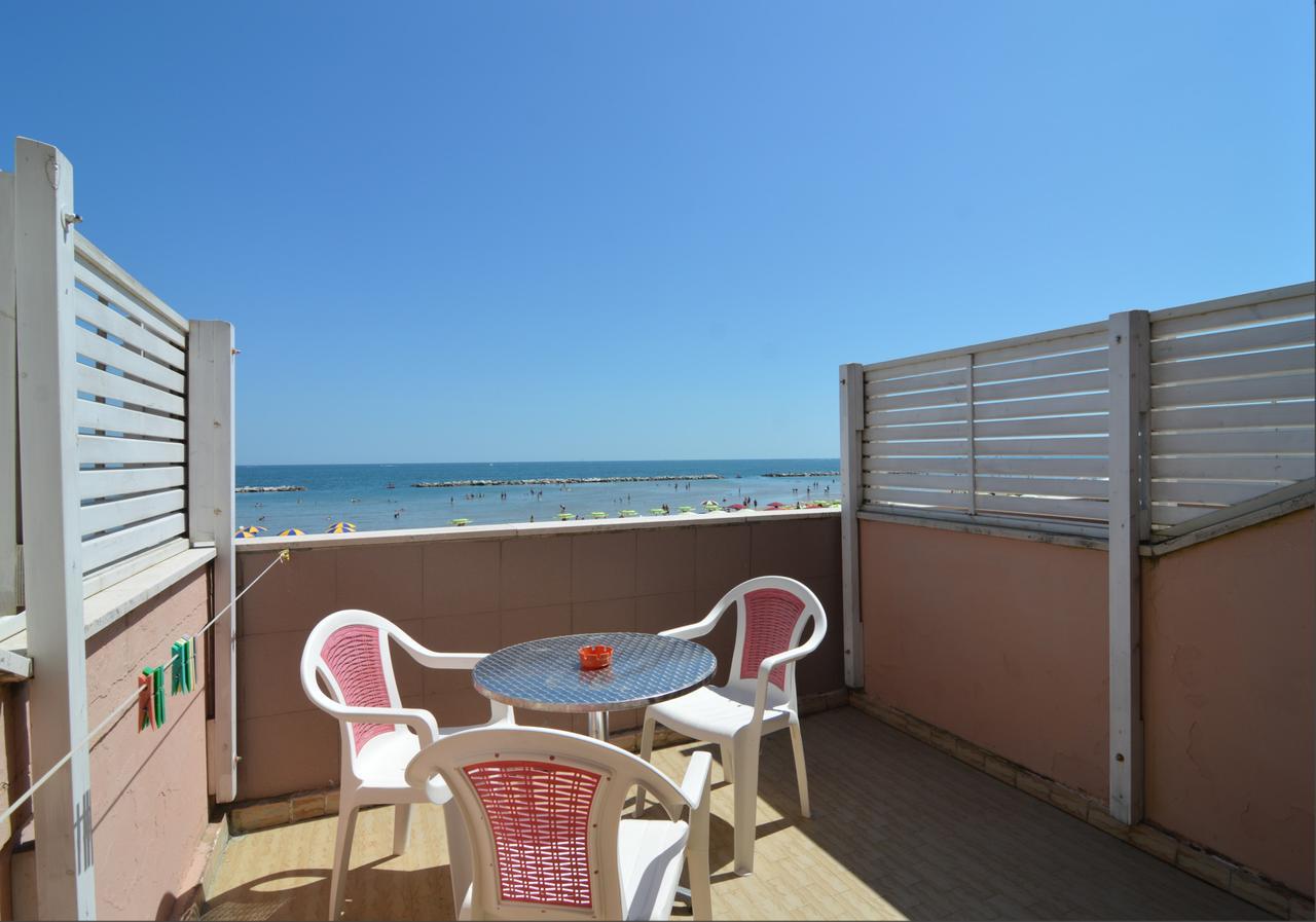 Hotel Vistamare Viserba Rimini Exterior photo